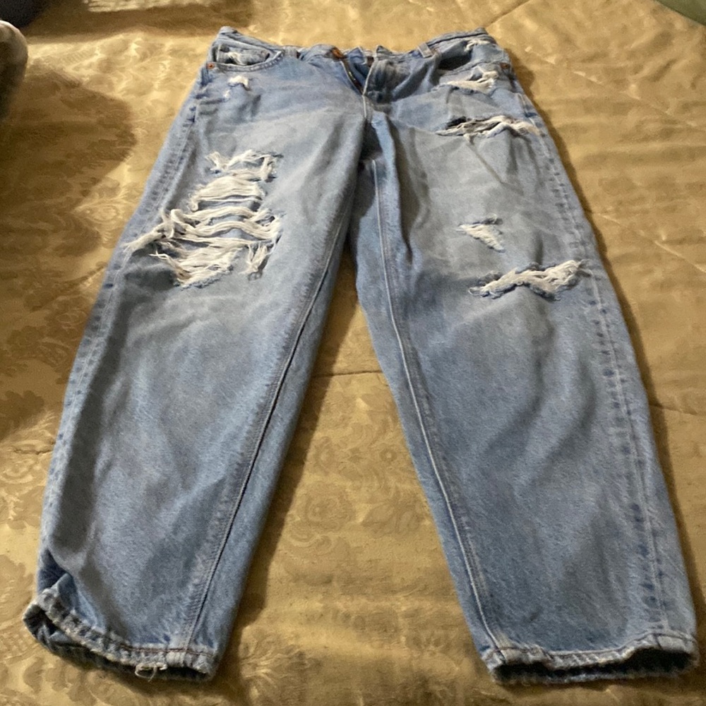AE Mom Jean